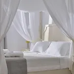 Kamari ホテル 3*