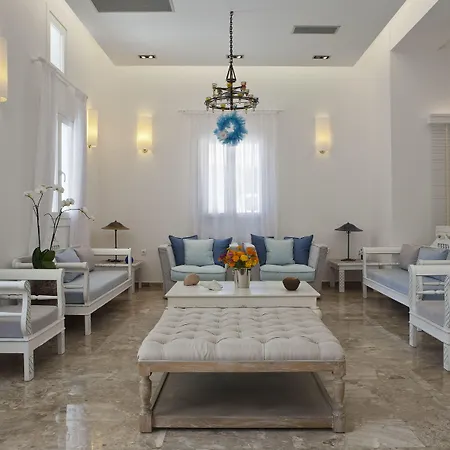 Kamari Hotel 3*