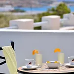 Kamari Ξενοδοχείο Πλατύς Γιαλός