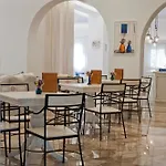 Kamari 3* Πλατύς Γιαλός