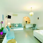 Ξενοδοχείο Kamari 3*