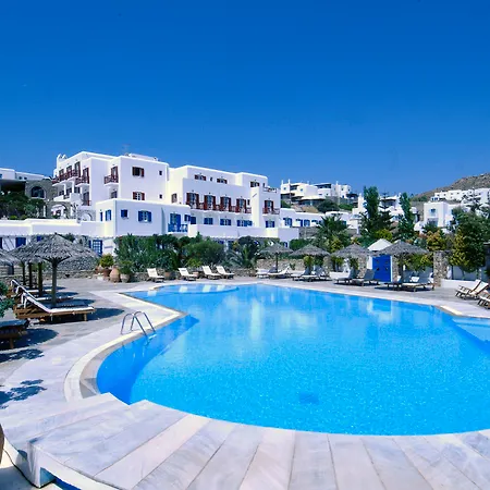 Kamari Hotell 3*