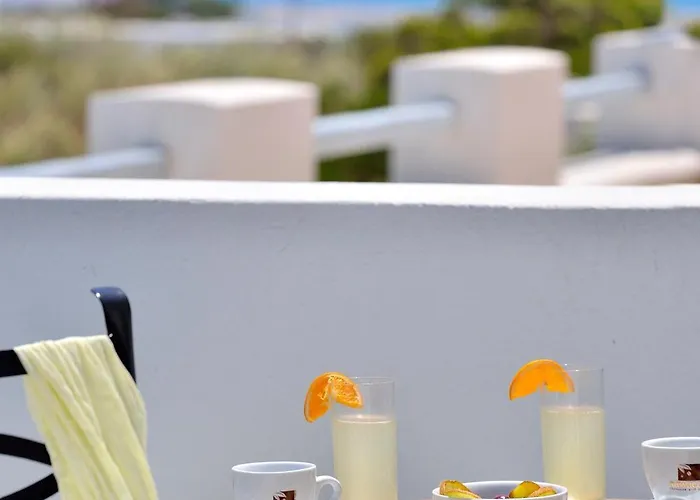 Kamari Hotel Platis Gialos